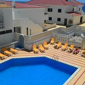 apartamento-oura-t1-beach-200m.hotelaalgarve.com/